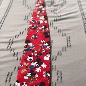 Mickey soccer tie